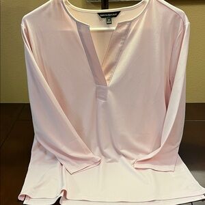 Banana Republic Soft Pink V-Neck Blouse 3/4 sleeves NWOT